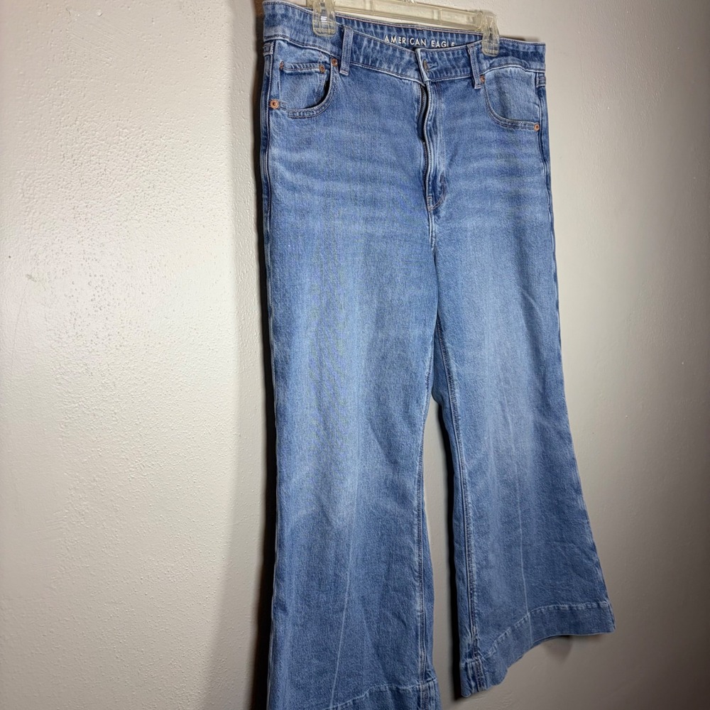 American Eagle Women Medium Wash Stretch Wide Leg High Rise Jeans Blue Size 14 - Picture 3 of 14